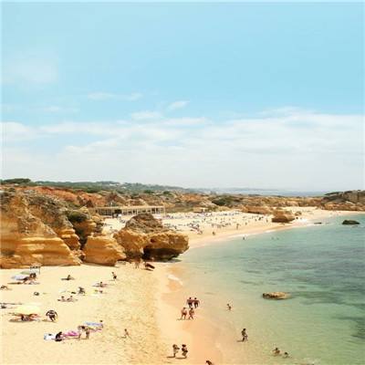 上海火车站安检处有旅客情绪激动相互推搡 官方：个别旅客不配合安检造成通道拥挤