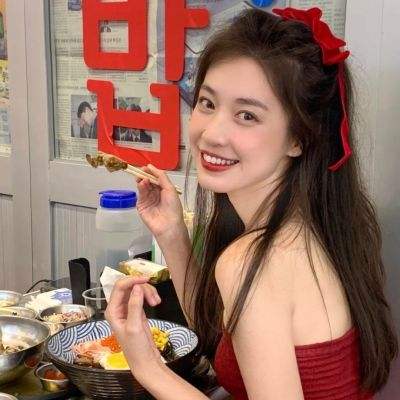 父女俩玩的很开心啊， ​好幸福！